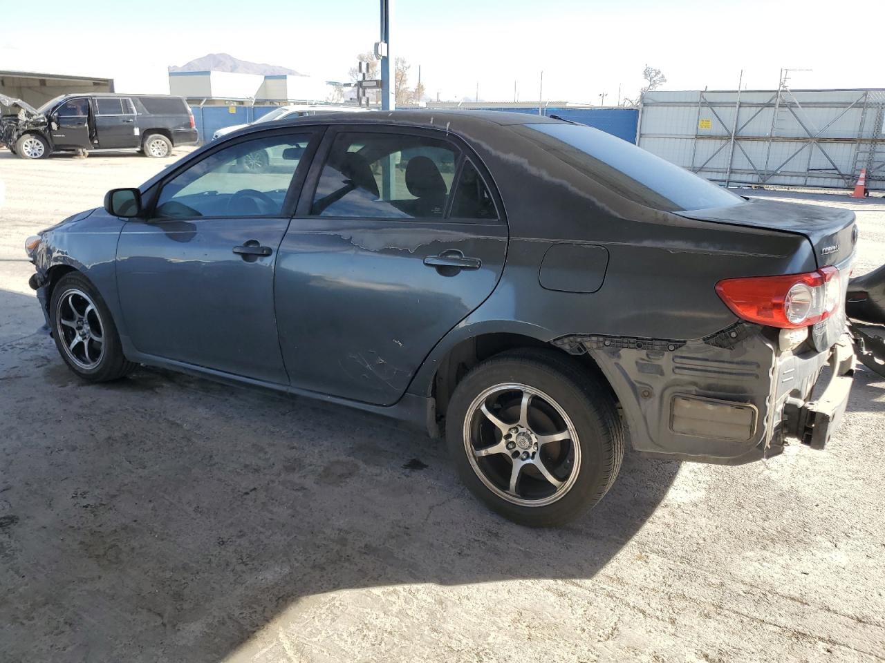 2011 TOYOTA COROLLA BASE photo 2
