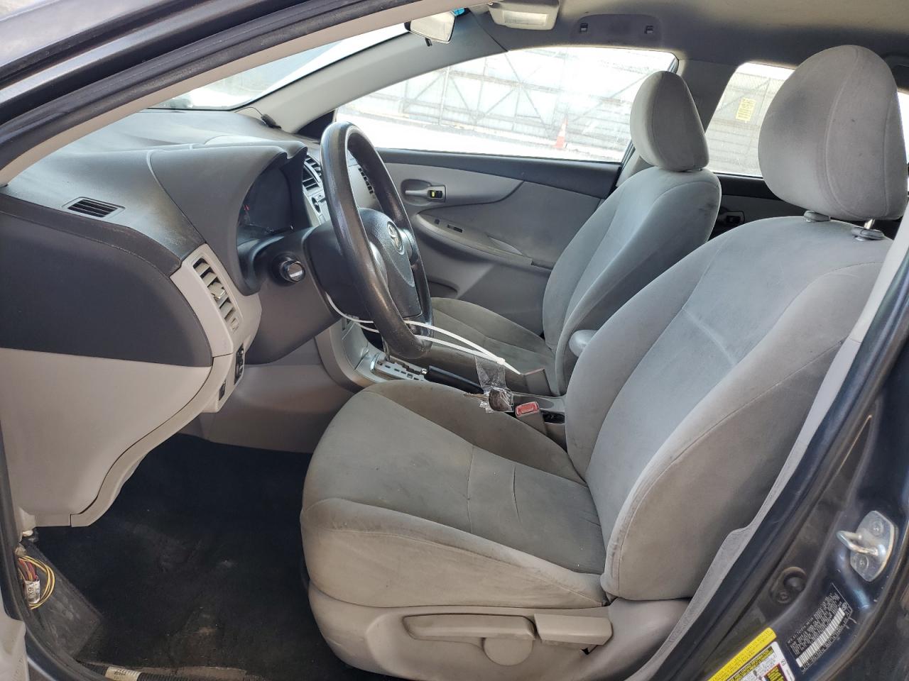 2011 TOYOTA COROLLA BASE photo 7