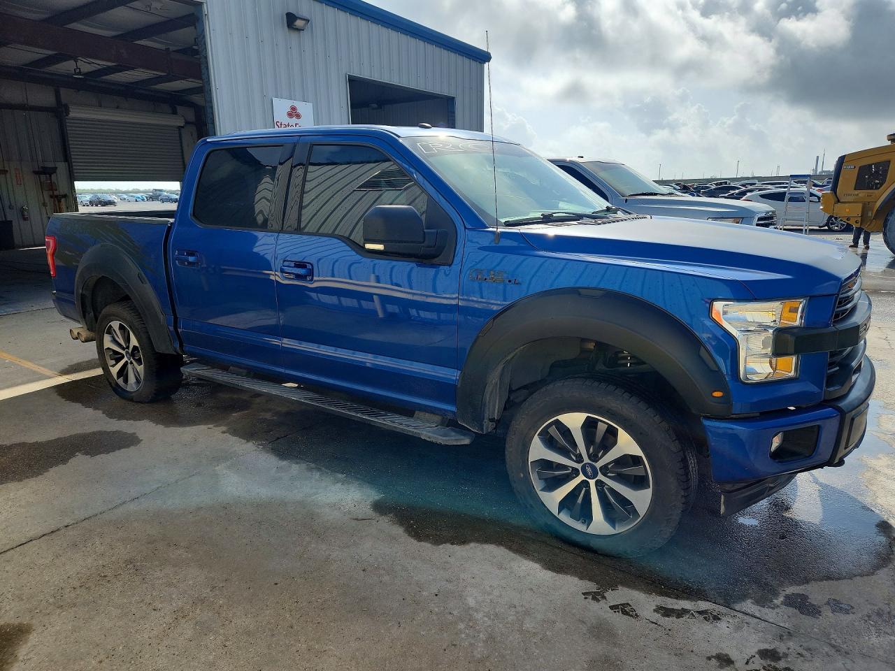 2017 FORD F150 SUPERCREW photo 4