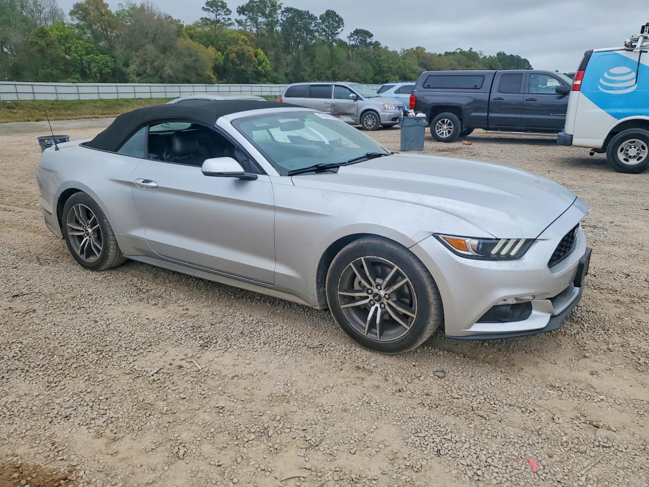 2016 FORD MUSTANG photo 4