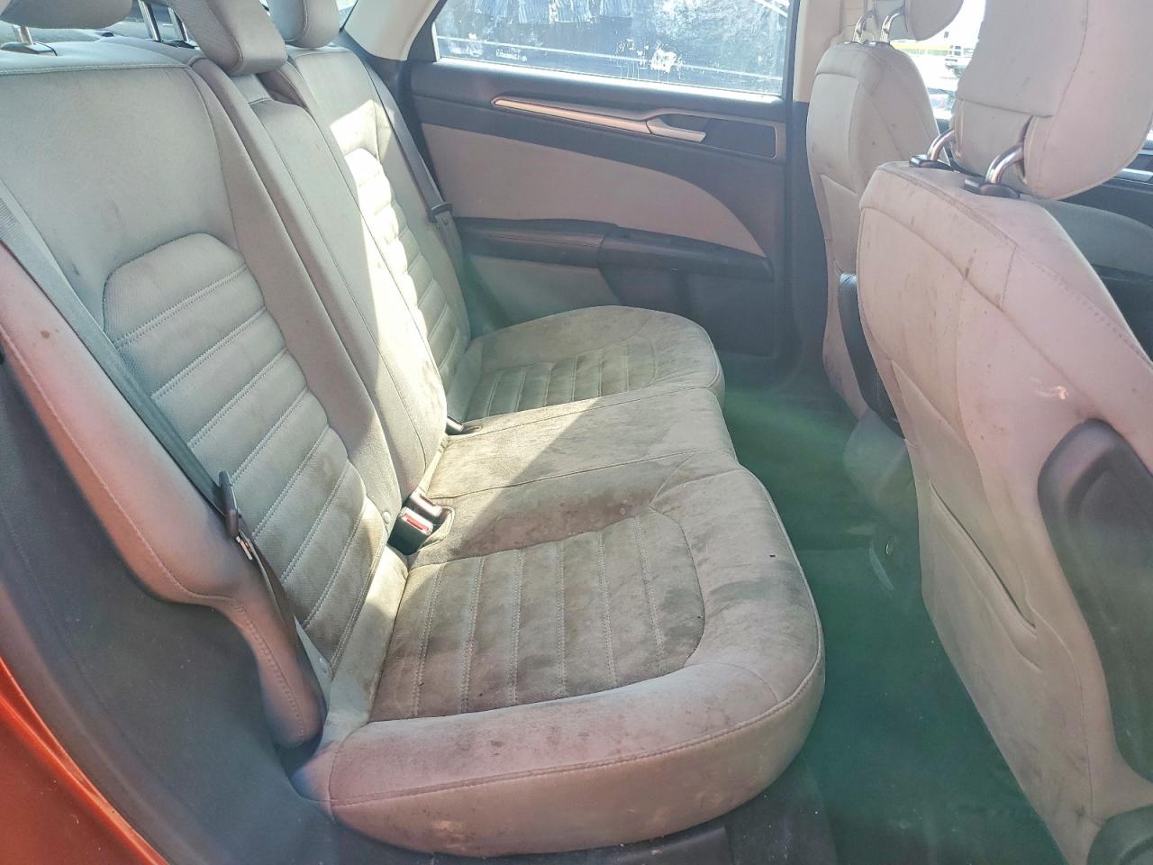 2014 FORD FUSION S photo 21