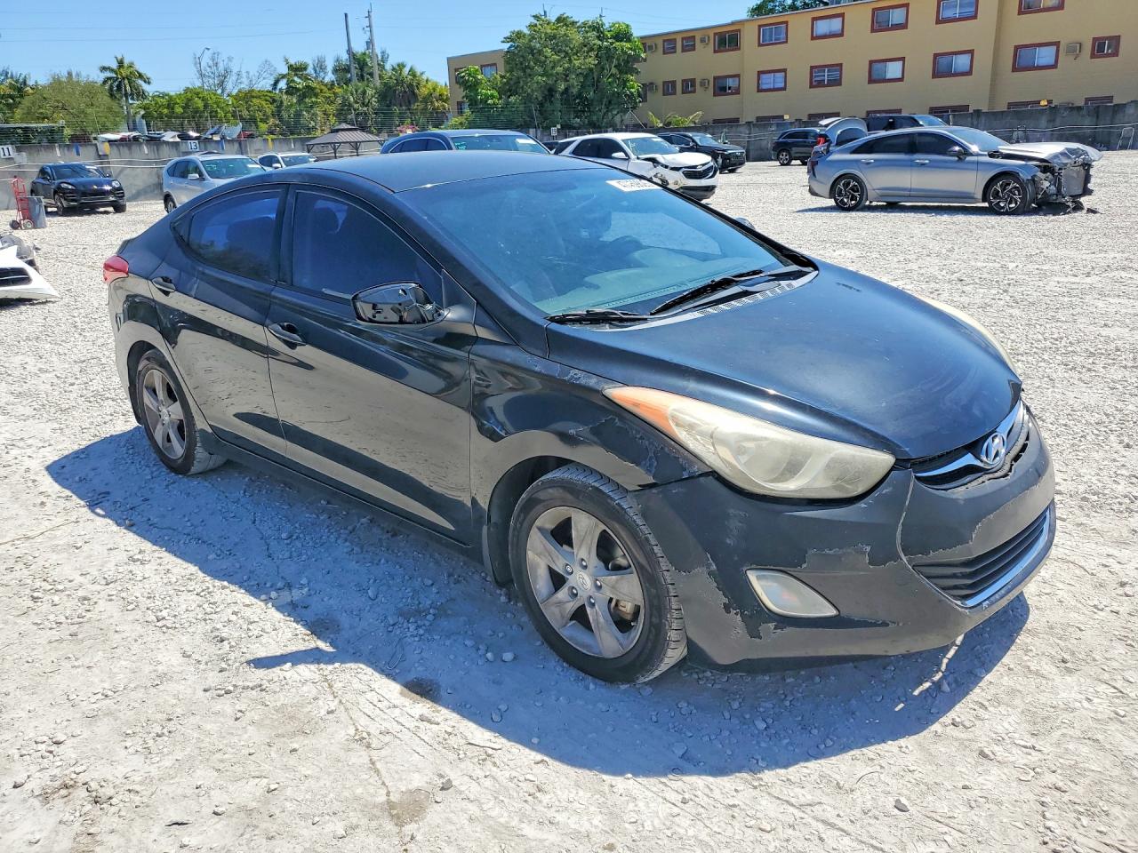 2013 HYUNDAI ELANTRA GLS photo 4
