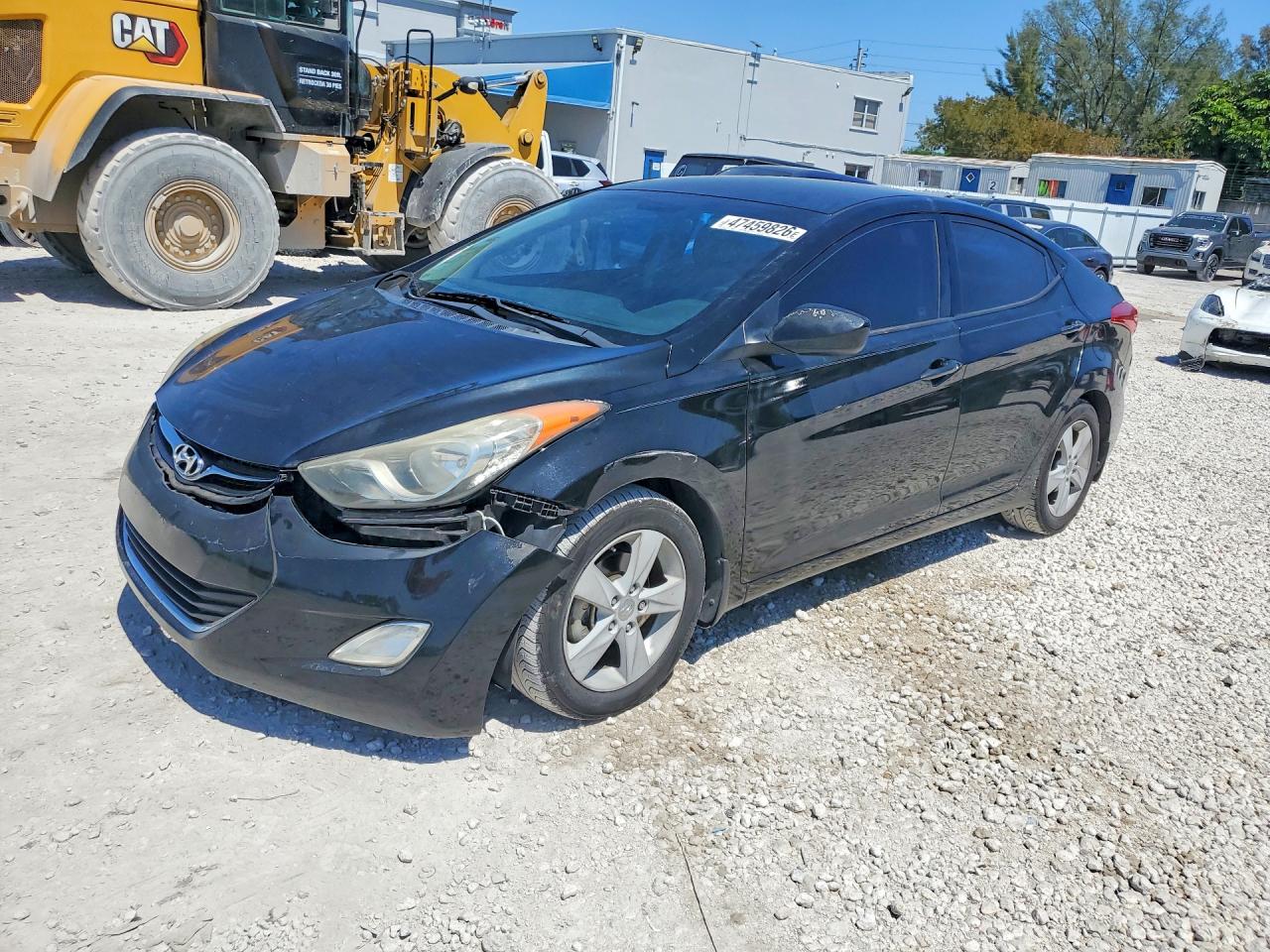 2013 HYUNDAI ELANTRA