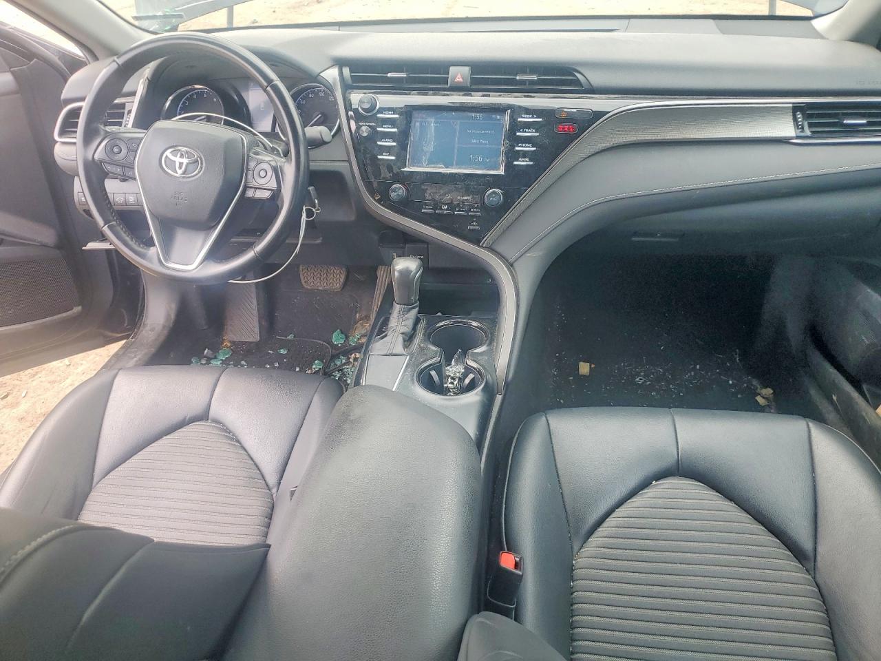 2019 TOYOTA CAMRY SE photo 22