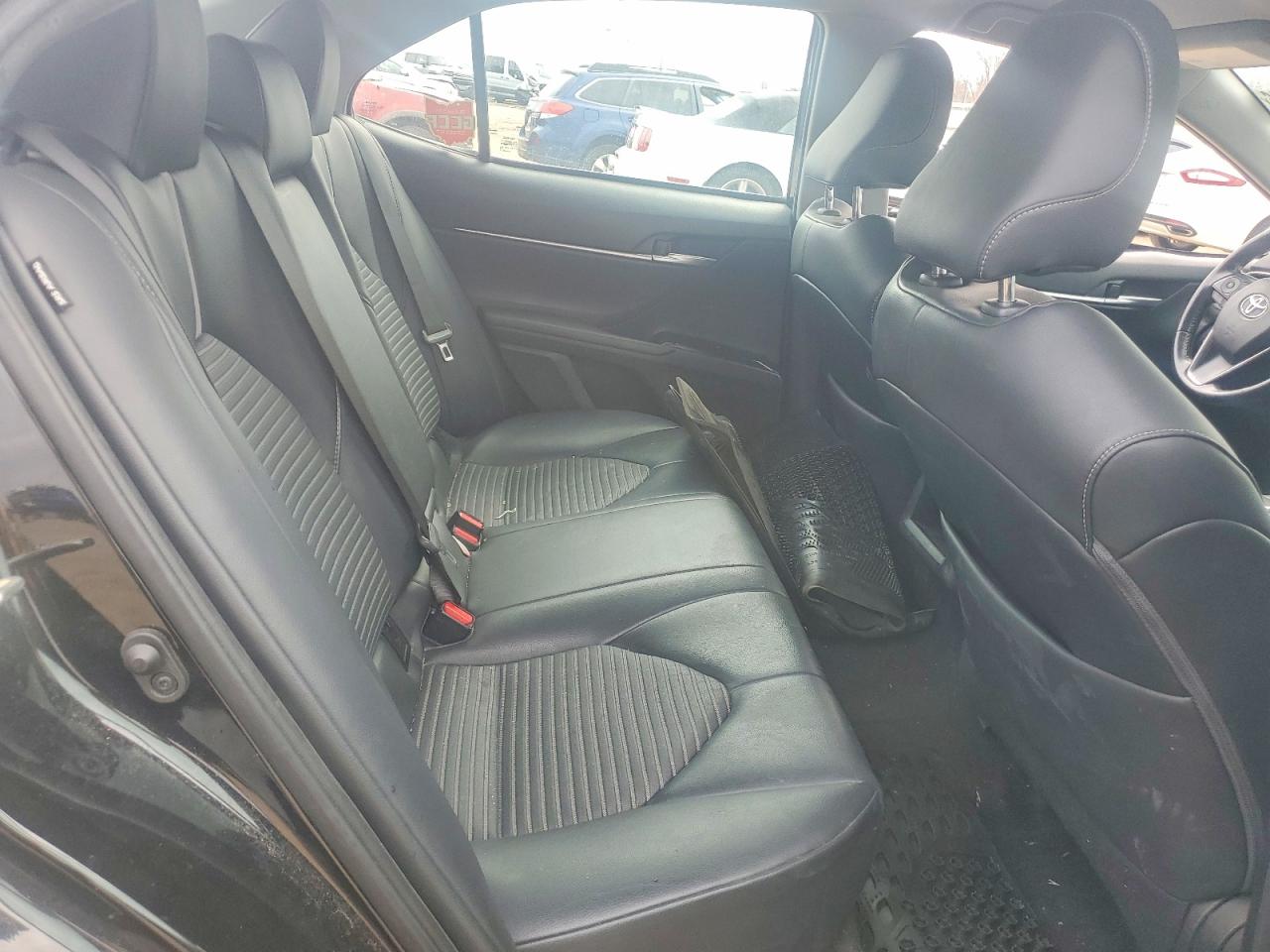2019 TOYOTA CAMRY SE photo 28