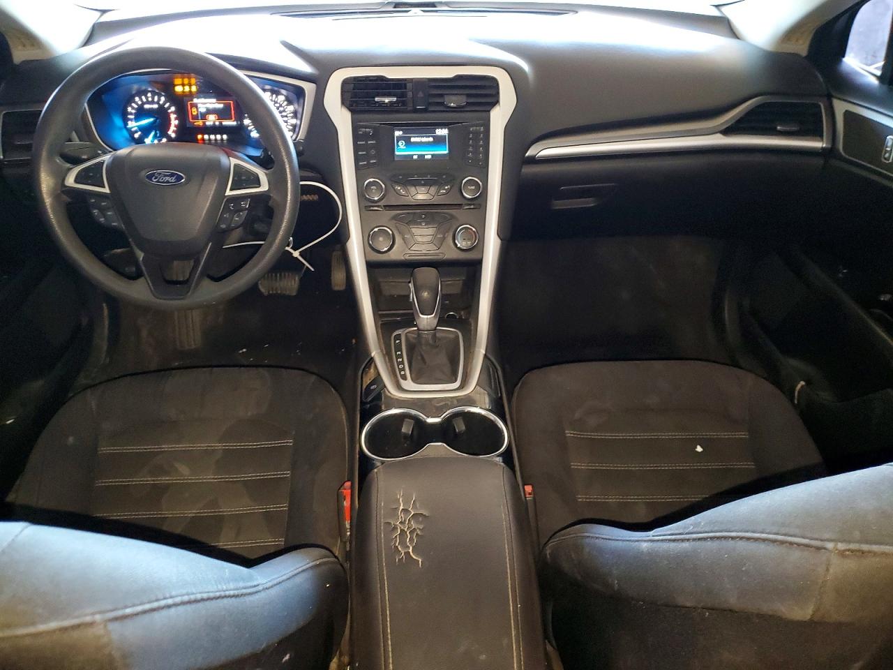 2014 FORD FUSION SE photo 8