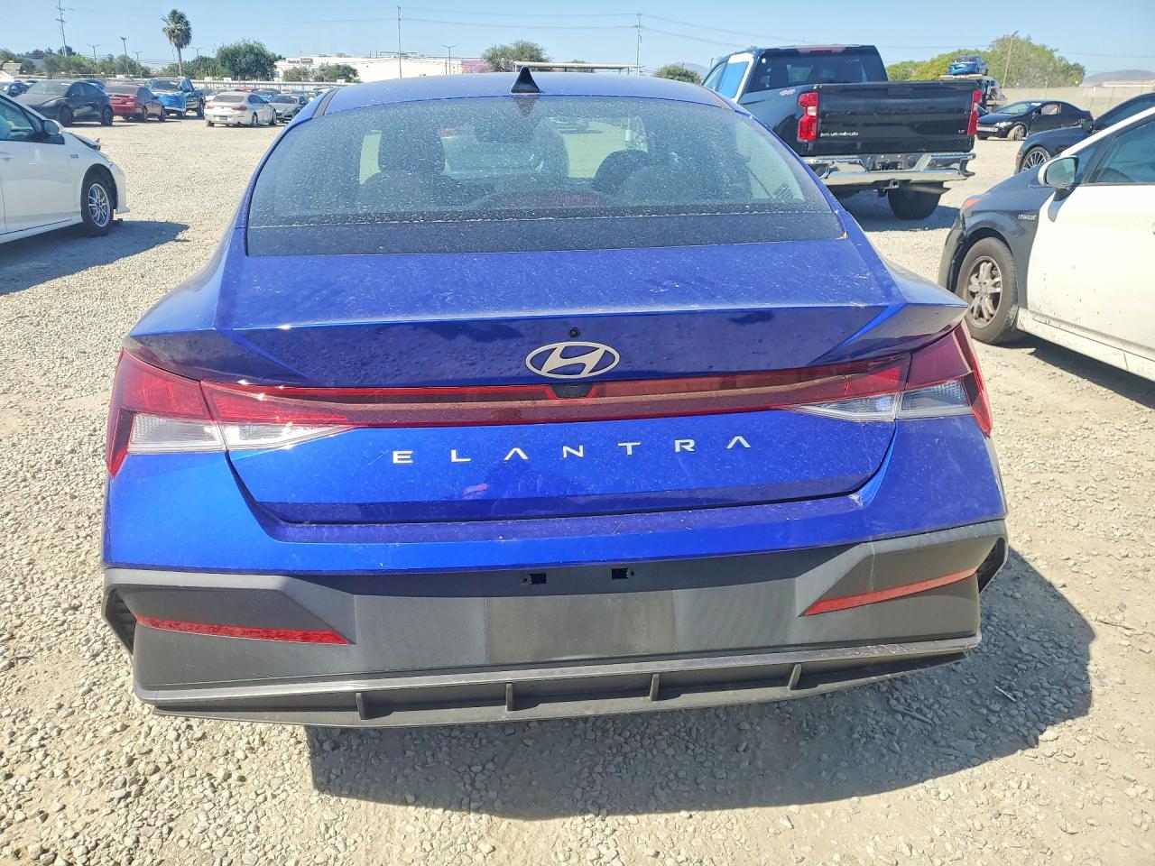 2024 HYUNDAI ELANTRA SEL photo 11