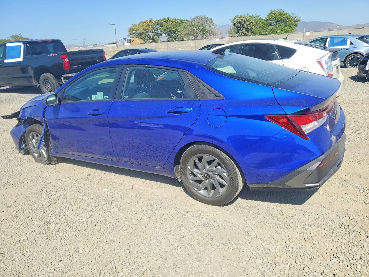 2024 HYUNDAI ELANTRA SEL photo 3