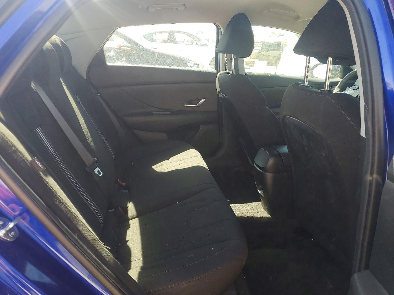 2024 HYUNDAI ELANTRA SEL photo 19