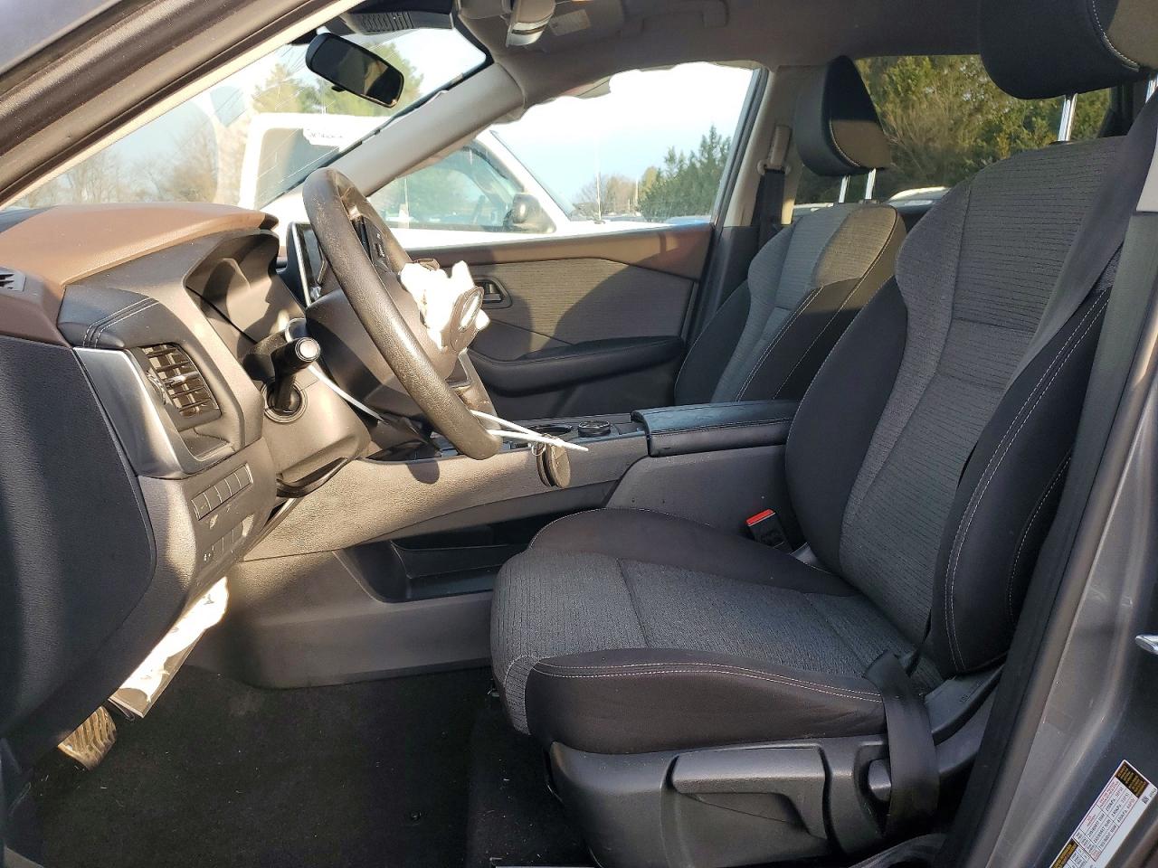 2021 NISSAN ROGUE S photo 13