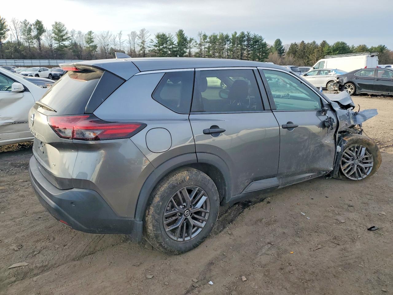 2021 NISSAN ROGUE S photo 5