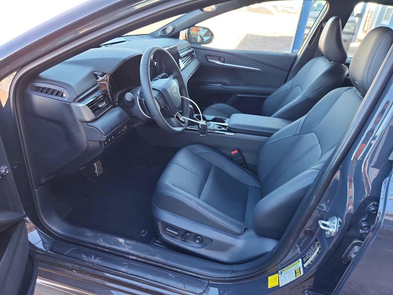 2025 TOYOTA CAMRY XSE photo 13