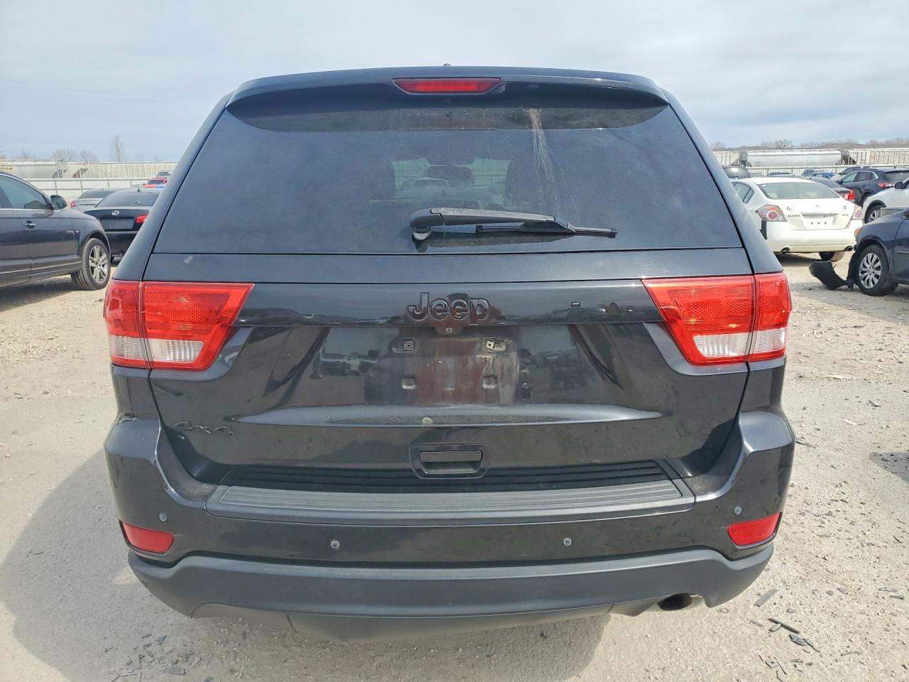 2012 JEEP GRAND CHEROKEE LAREDO photo 6