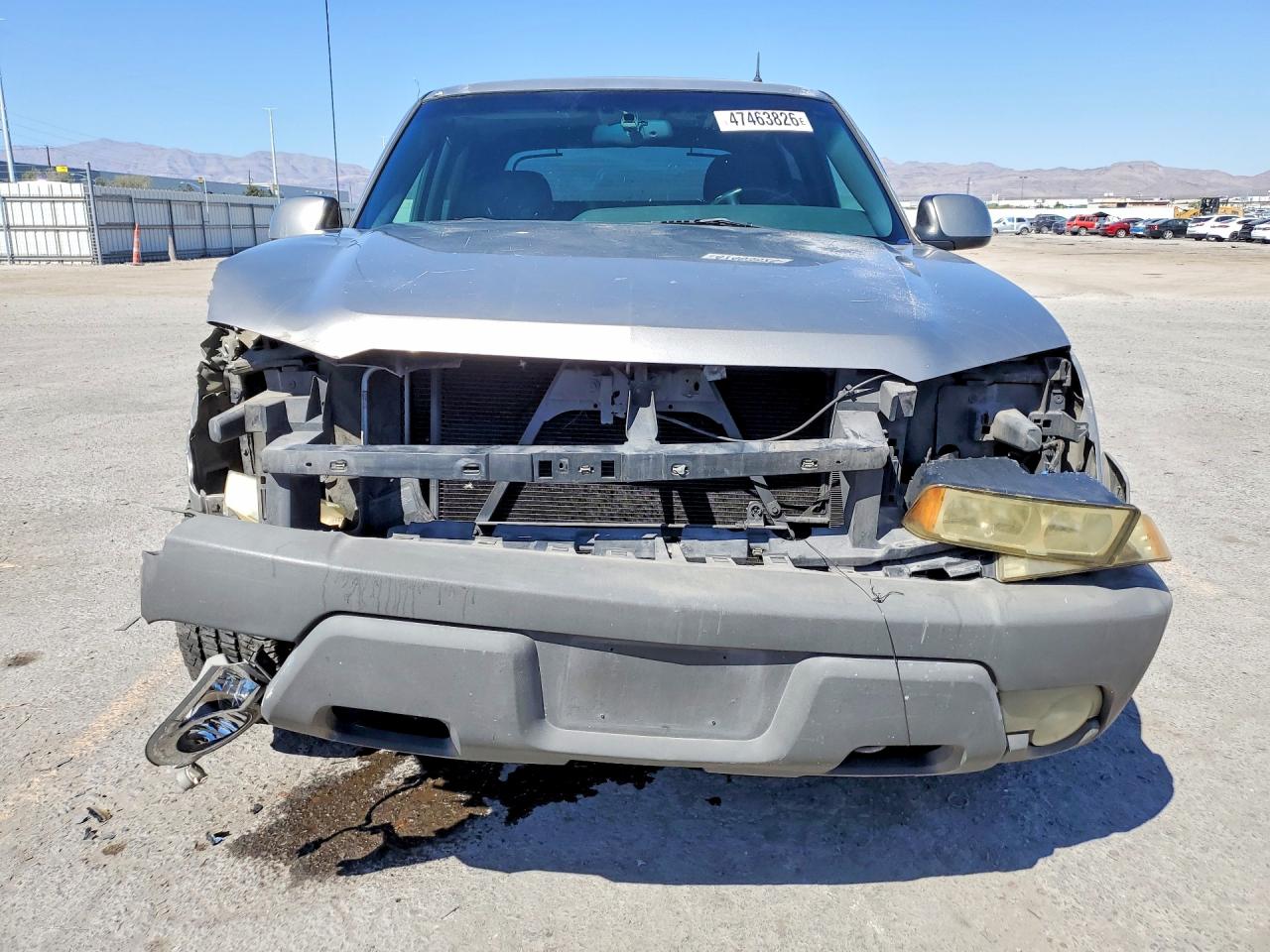 2002 CHEVROLET AVALANCHE C1500 photo 9