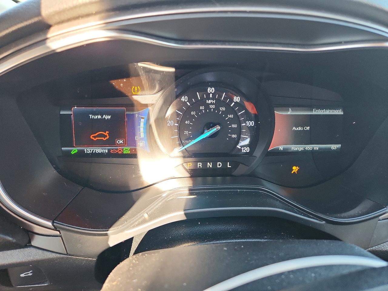 2019 FORD FUSION SE photo 9