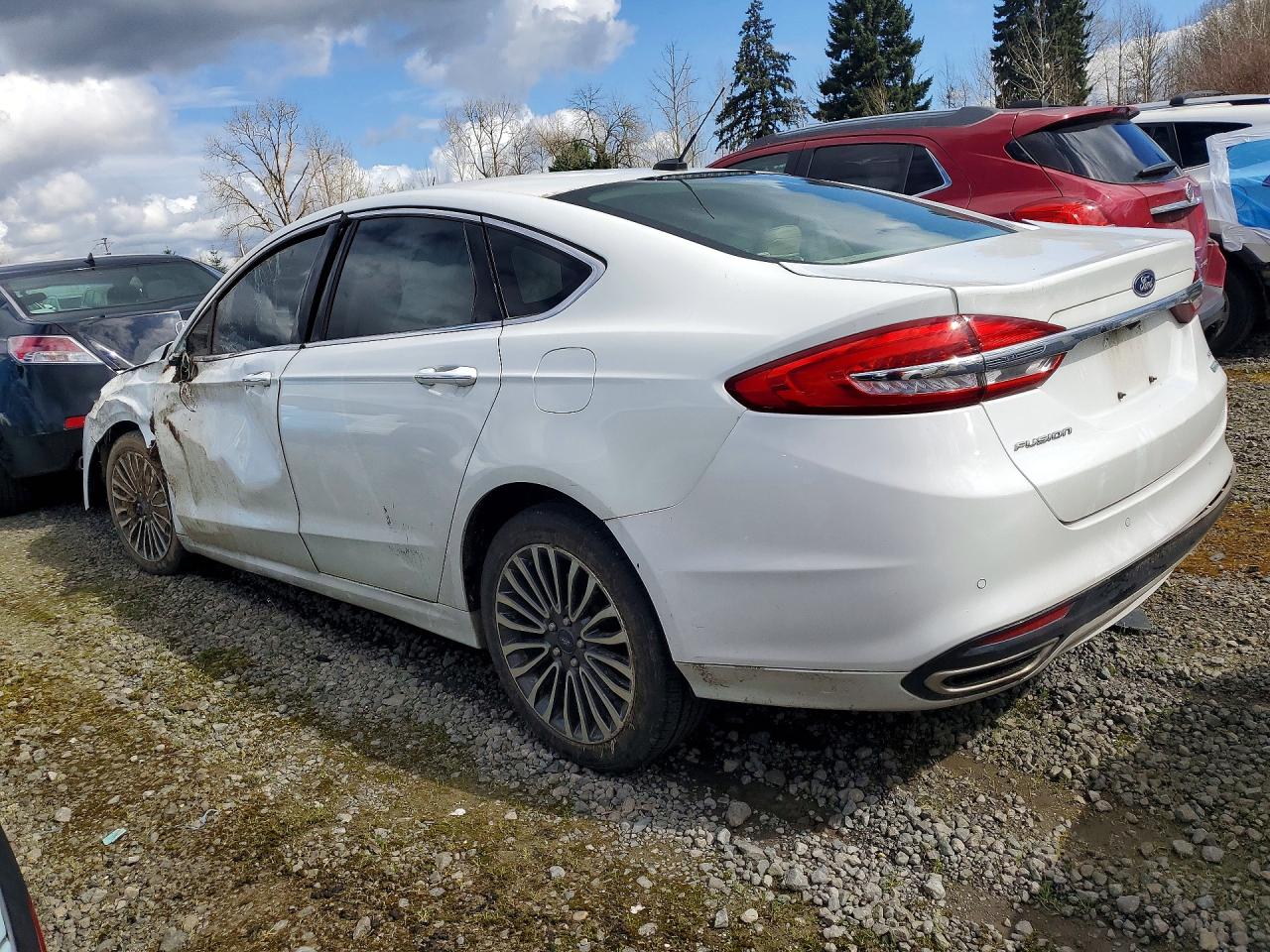 2017 FORD FUSION SE photo 4