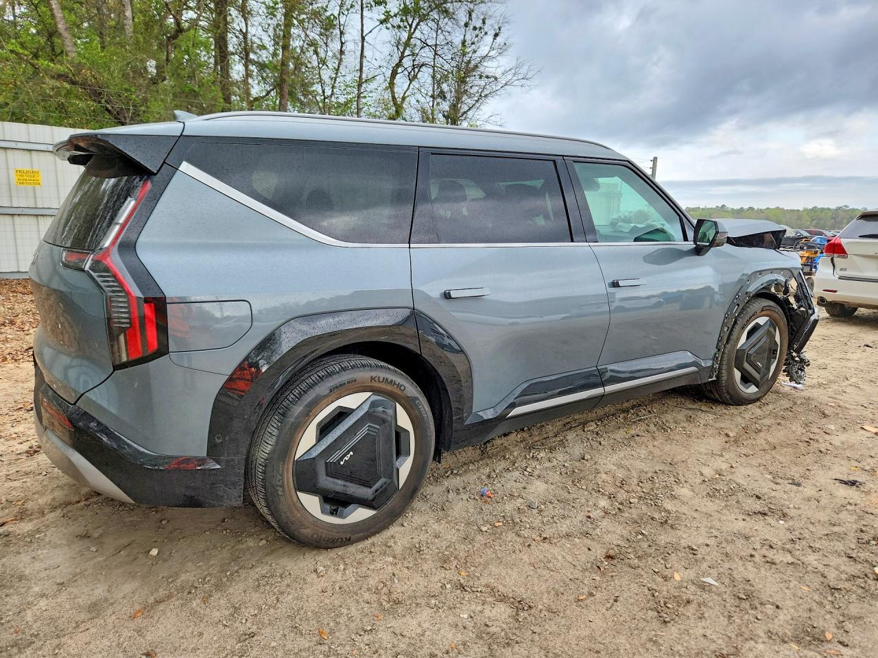 2024 KIA EV9 LAND photo 5