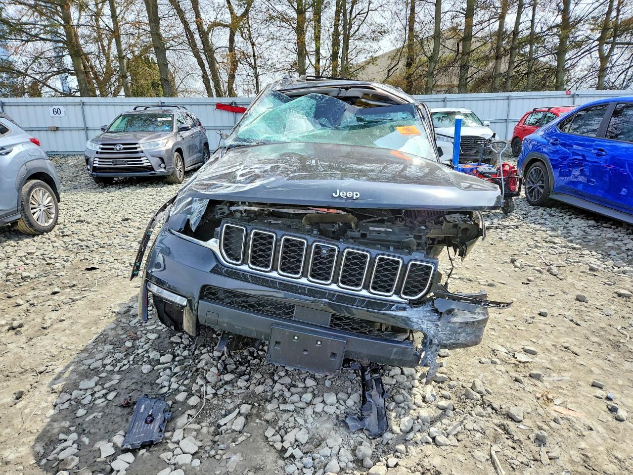 2022 JEEP GRAND CHEROKEE L LIMITED photo 9