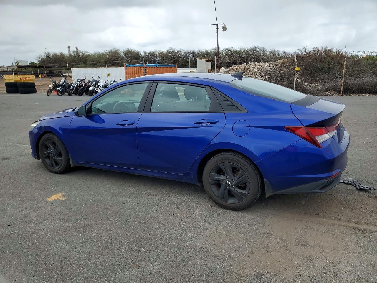 2021 HYUNDAI ELANTRA SEL photo 3