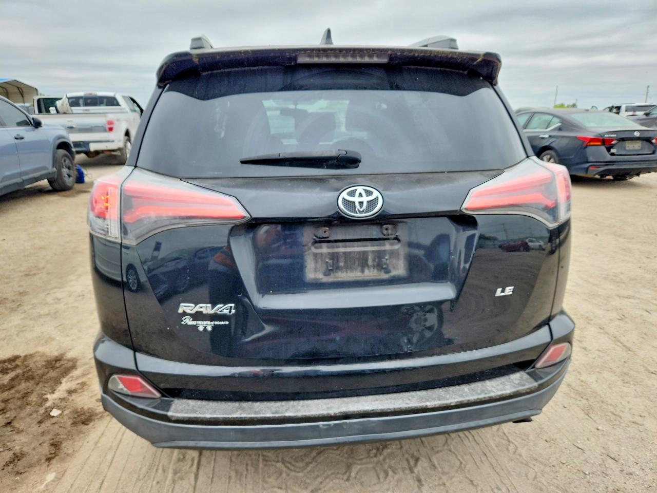 2016 TOYOTA RAV4 LE photo 11