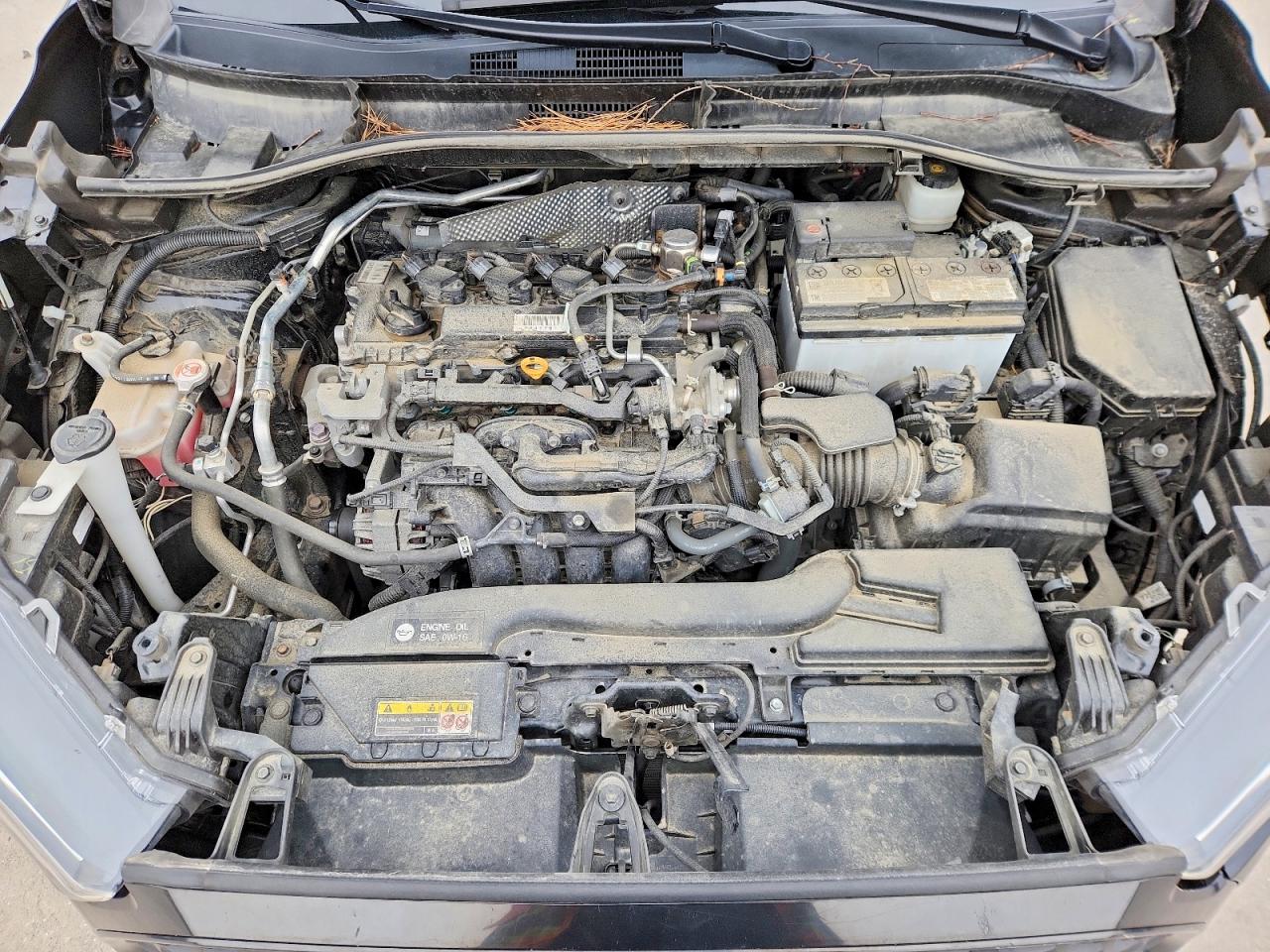 2022 TOYOTA COROLLA CROSS LE photo 31