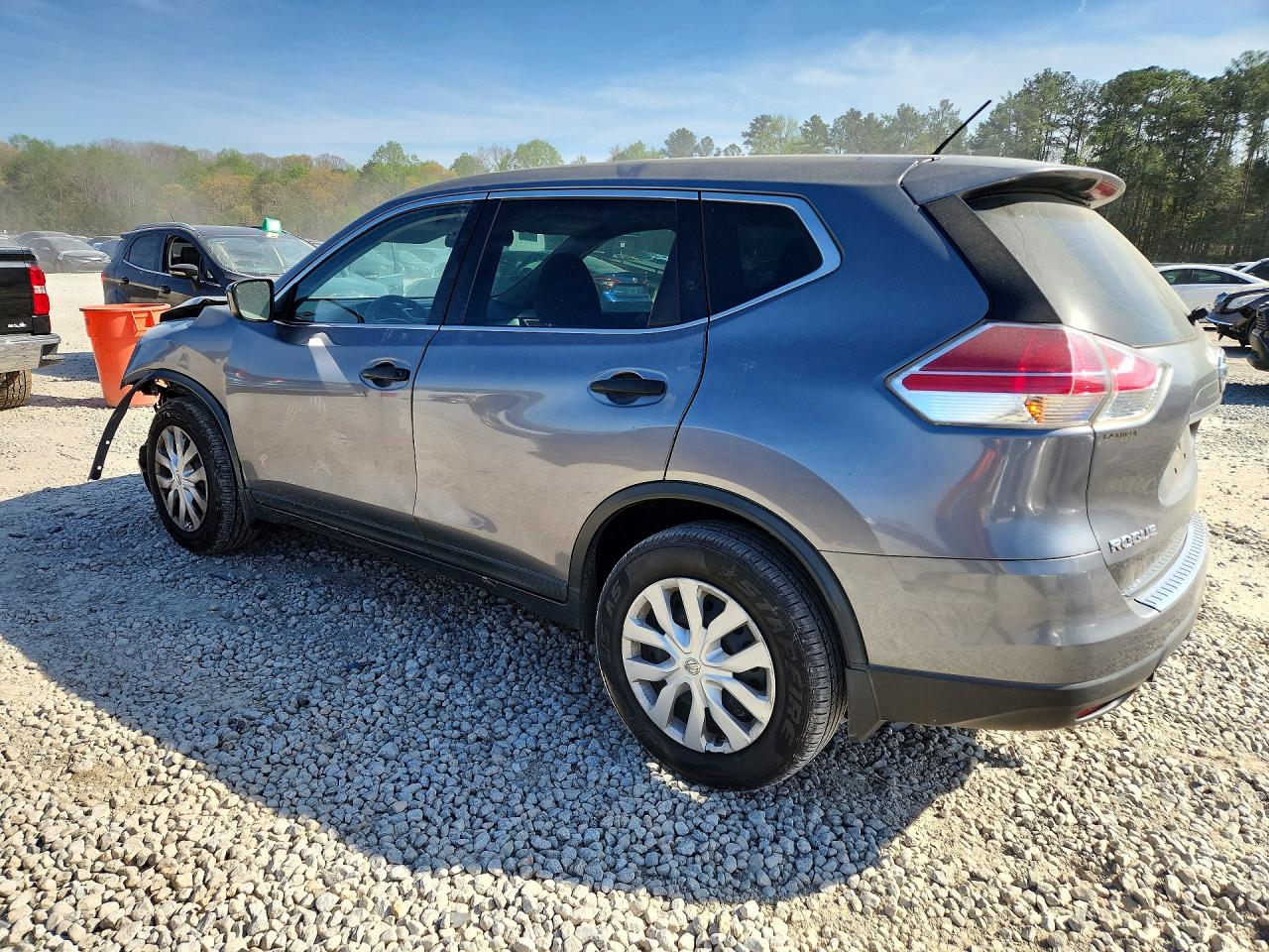 2016 NISSAN ROGUE S photo 2