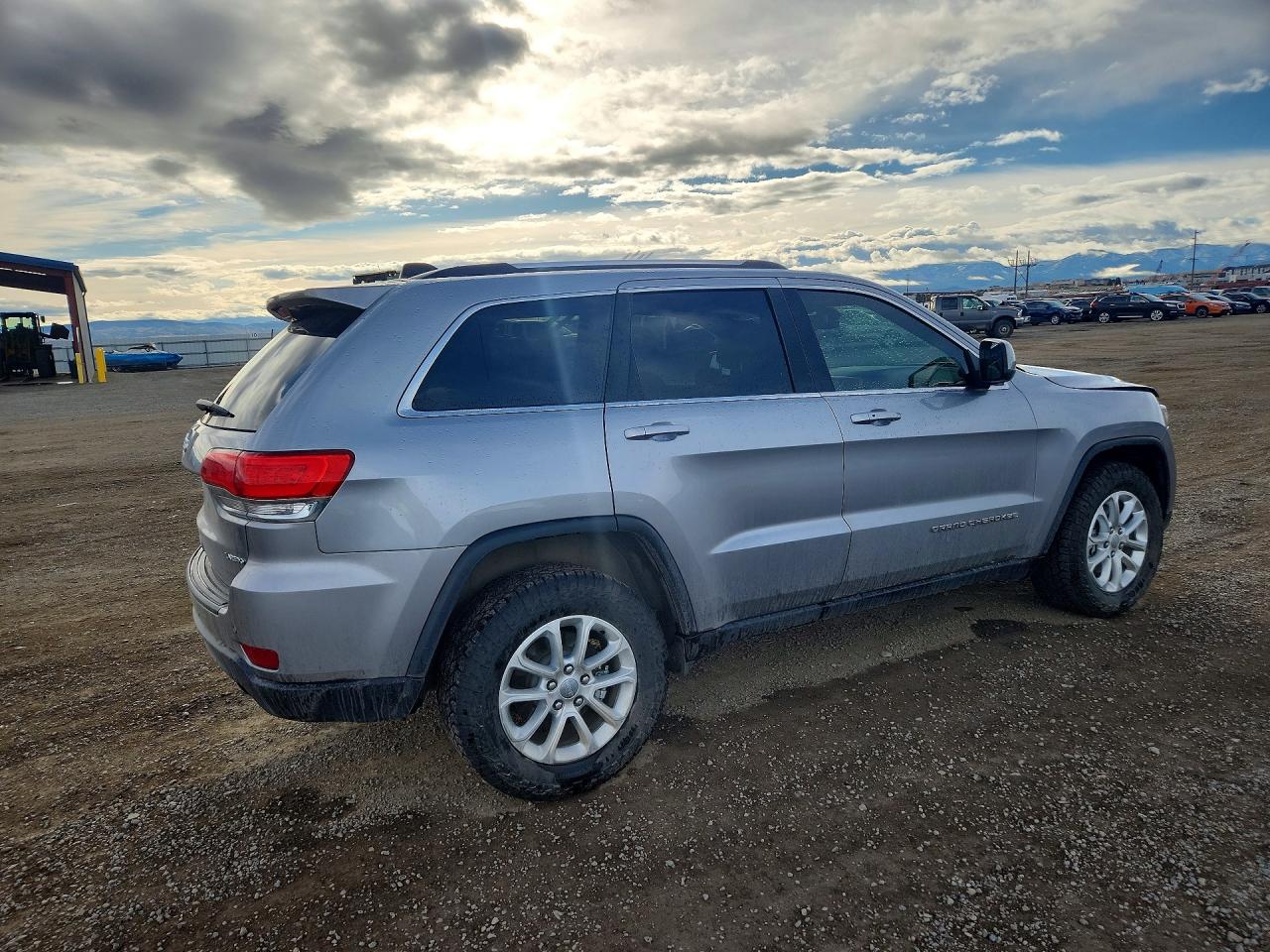 2016 JEEP GRAND CHEROKEE LAREDO photo 5