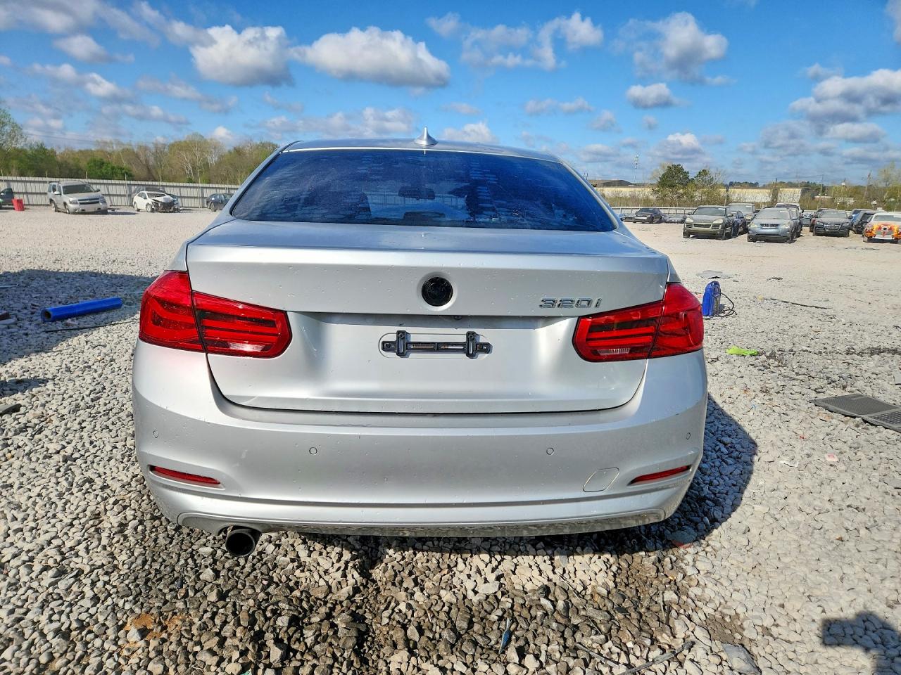 2017 BMW 320 I photo 11