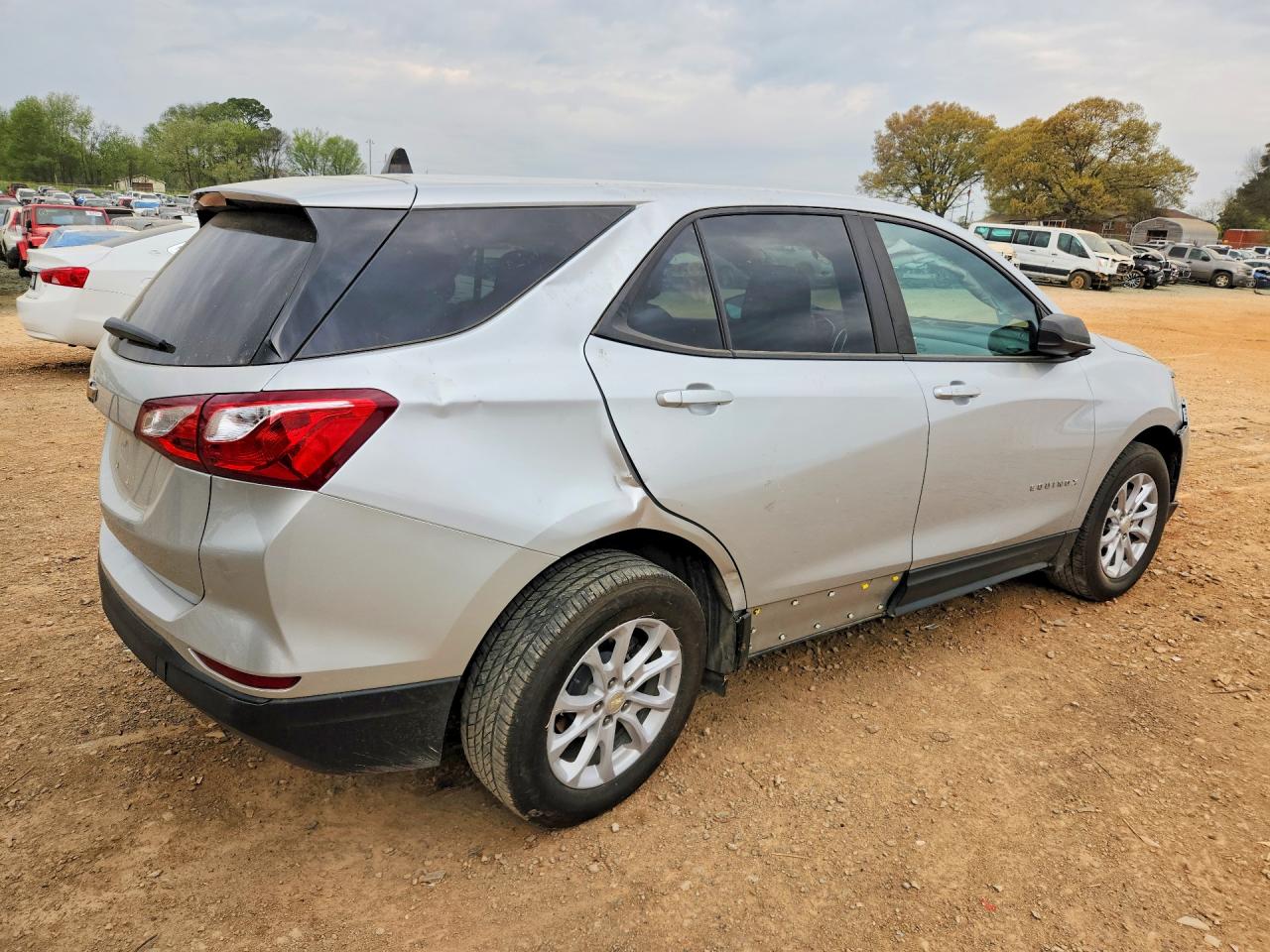 2021 CHEVROLET EQUINOX LS photo 5