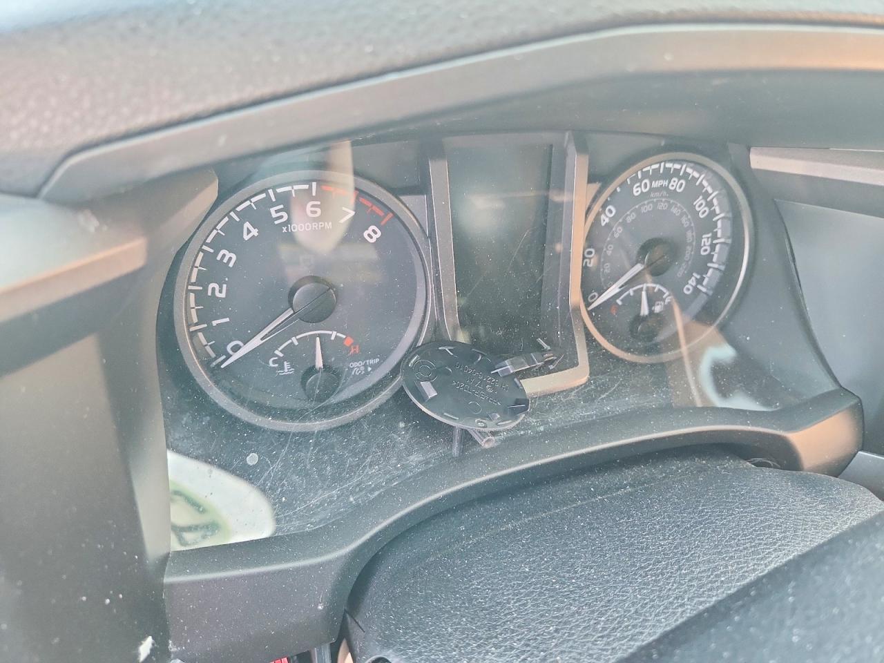 2022 TOYOTA TACOMA TRD OFF-ROAD photo 9