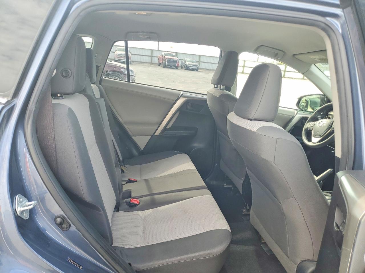 2013 TOYOTA RAV4 LE photo 21