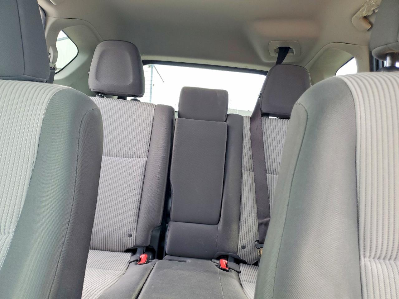 2013 TOYOTA RAV4 LE photo 19