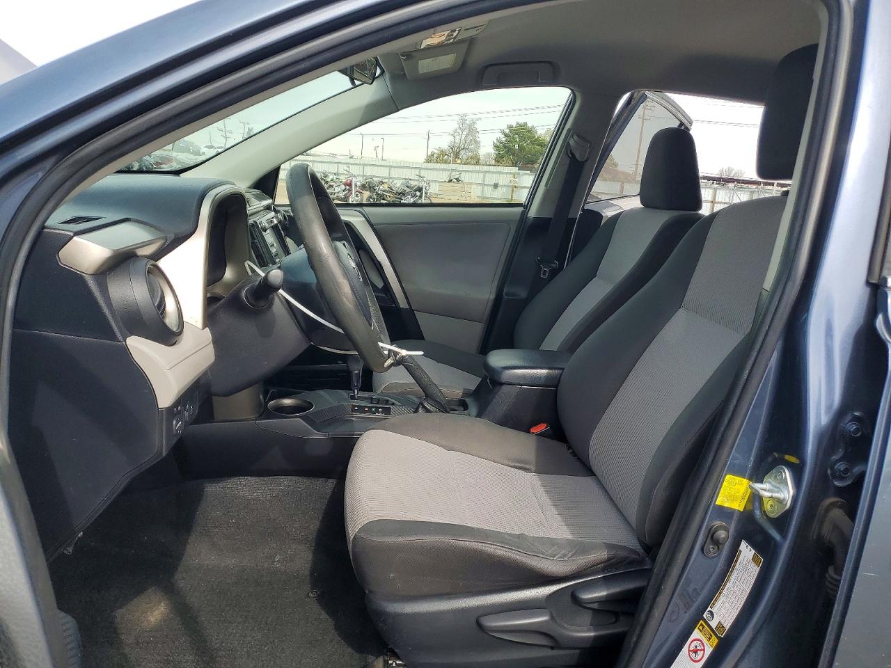 2013 TOYOTA RAV4 LE photo 13
