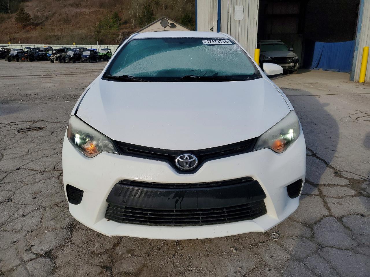 2014 TOYOTA COROLLA LE photo 5