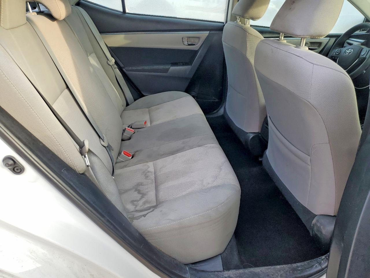 2014 TOYOTA COROLLA LE photo 10