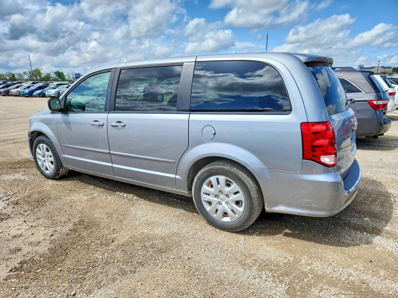 2015 DODGE GRAND CARAVAN SE photo 4