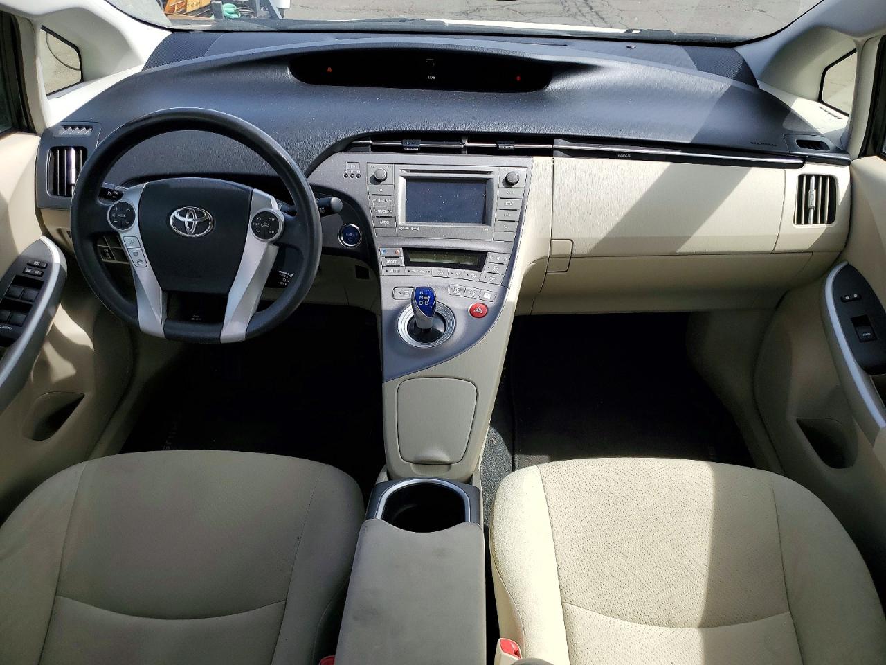 2012 TOYOTA PRIUS THREE photo 8