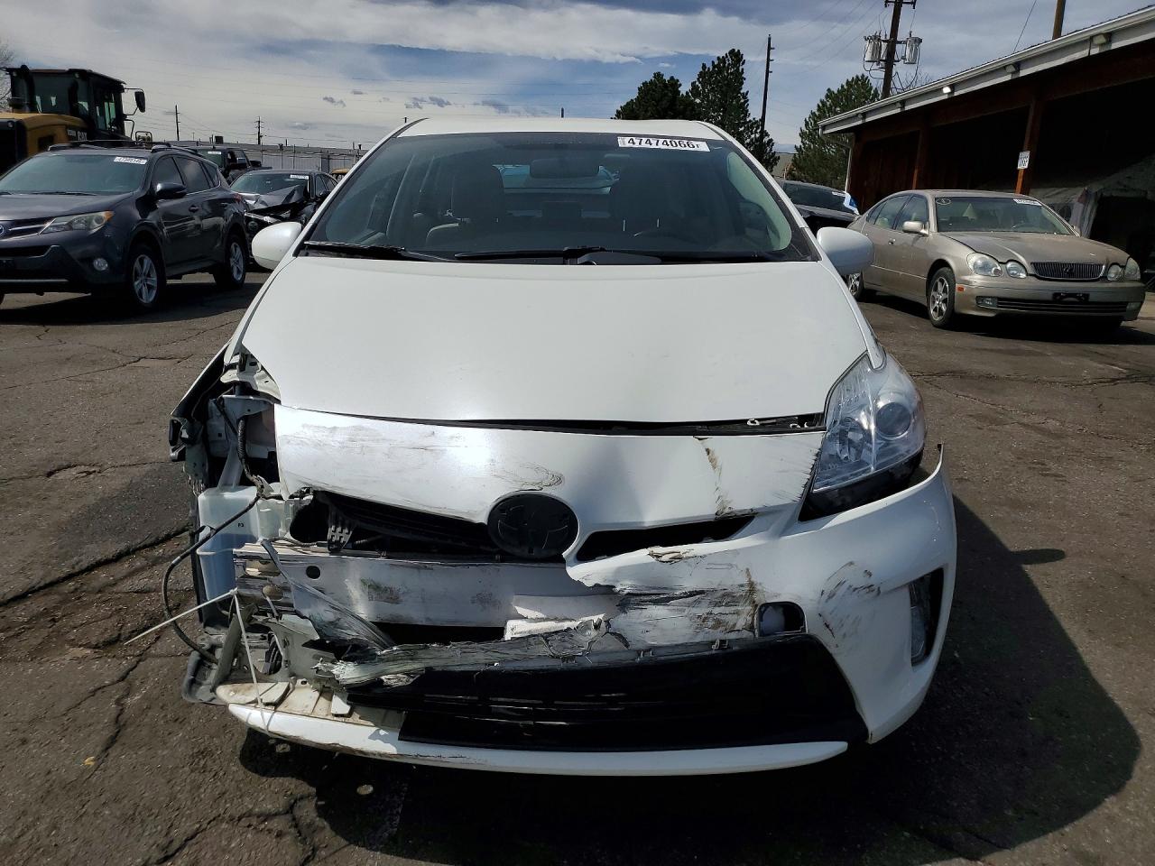 2012 TOYOTA PRIUS THREE photo 5