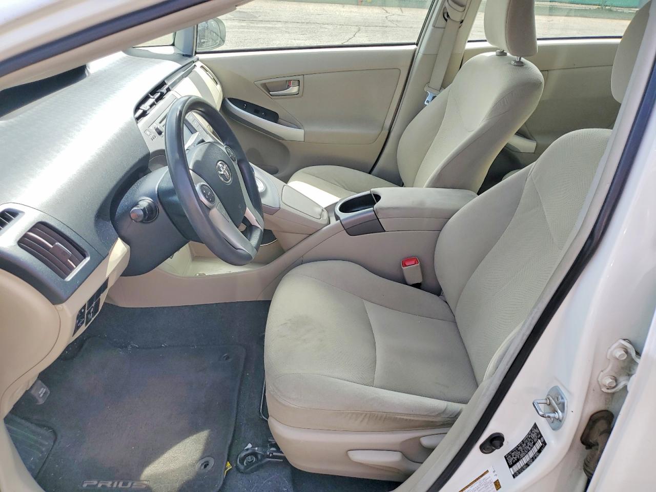 2012 TOYOTA PRIUS THREE photo 7