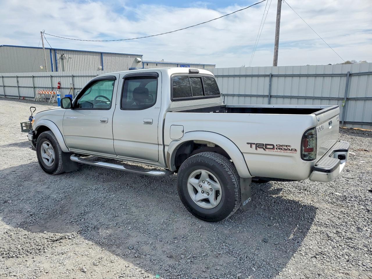 2004 TOYOTA TACOMA V6 photo 3