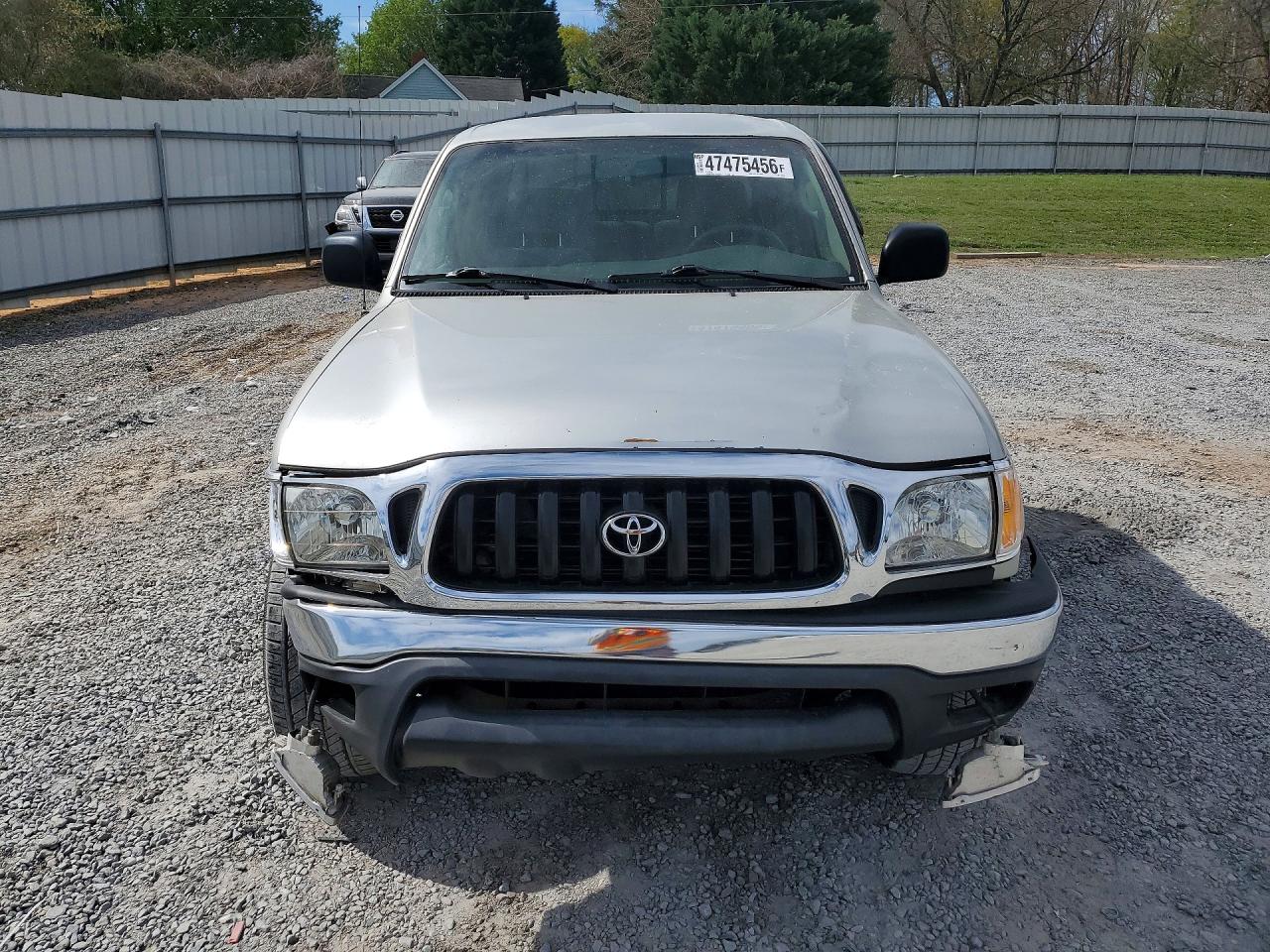 2004 TOYOTA TACOMA V6 photo 9