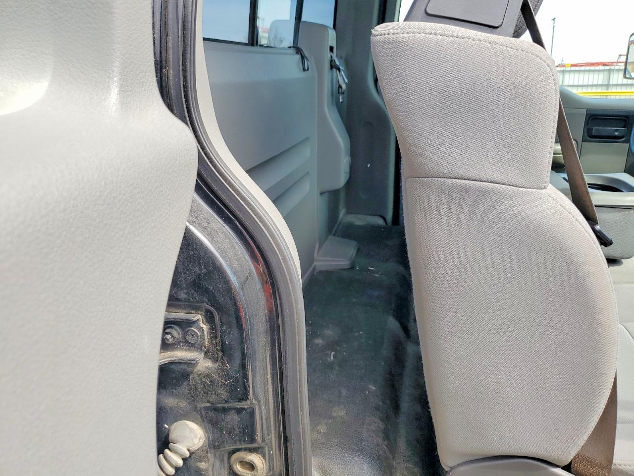 2005 FORD F150 photo 28