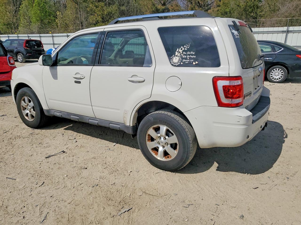 2010 FORD ESCAPE LIMITED photo 3