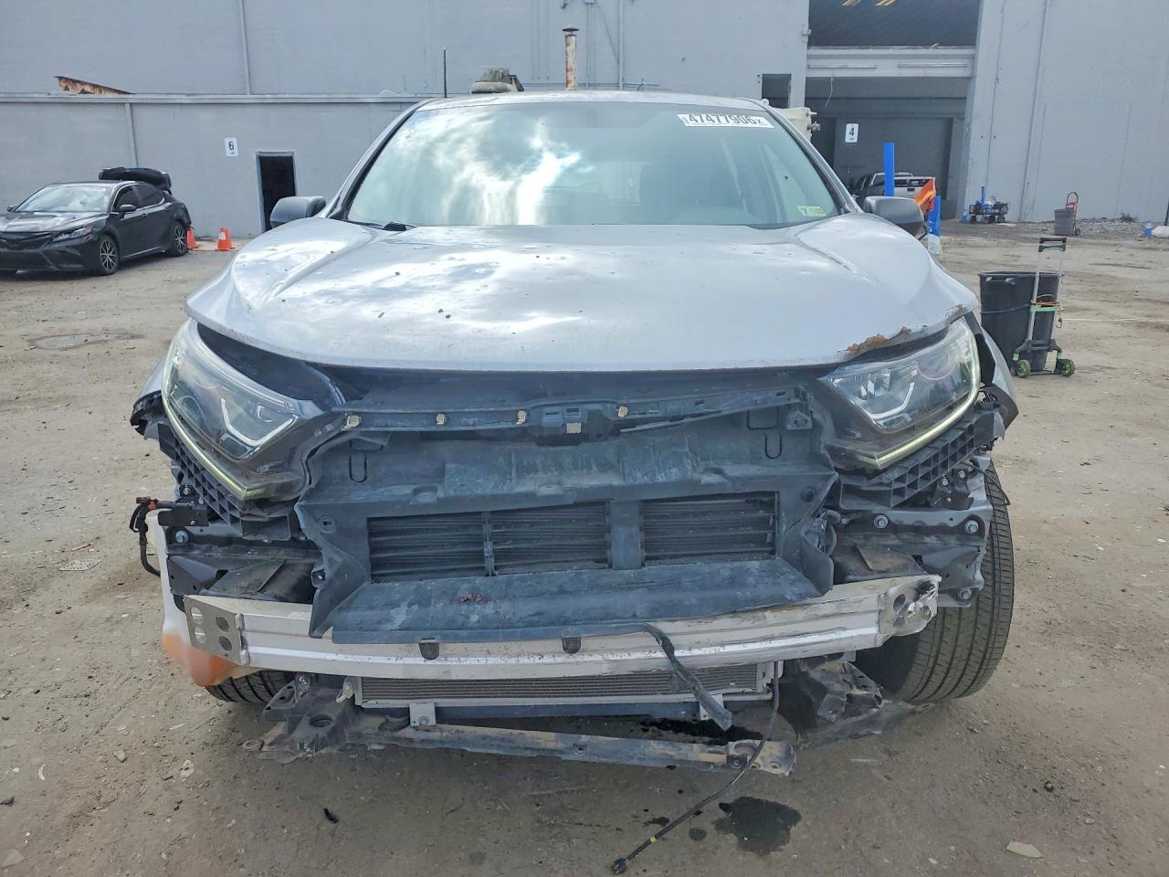 2018 HONDA CR-V LX photo 9