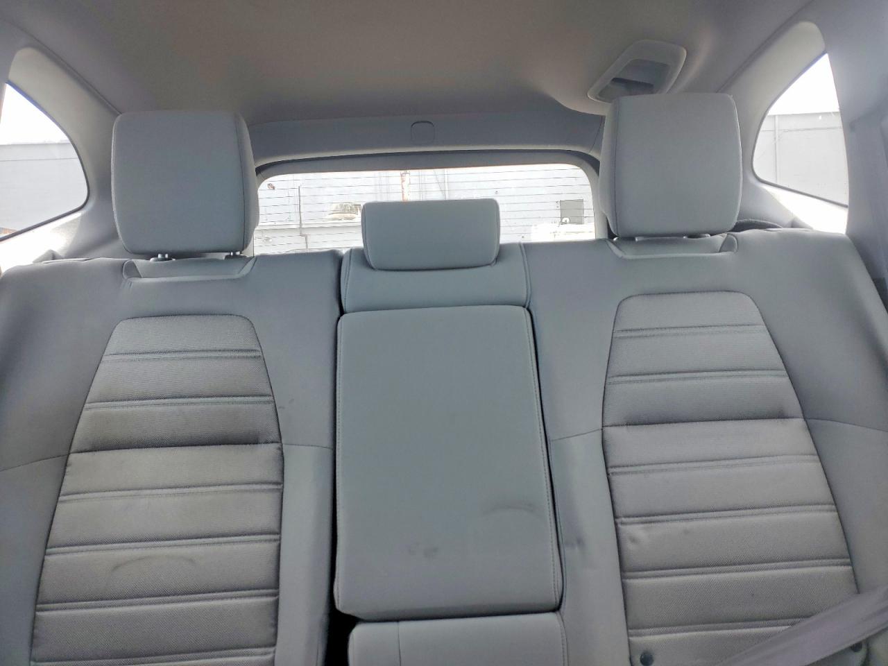 2018 HONDA CR-V LX photo 19