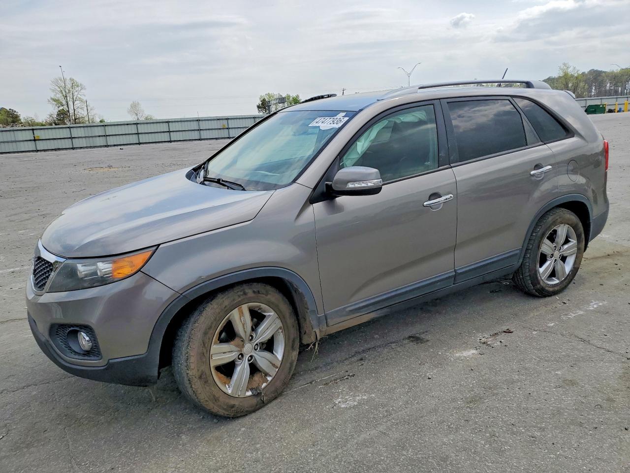 2013 KIA SORENTO