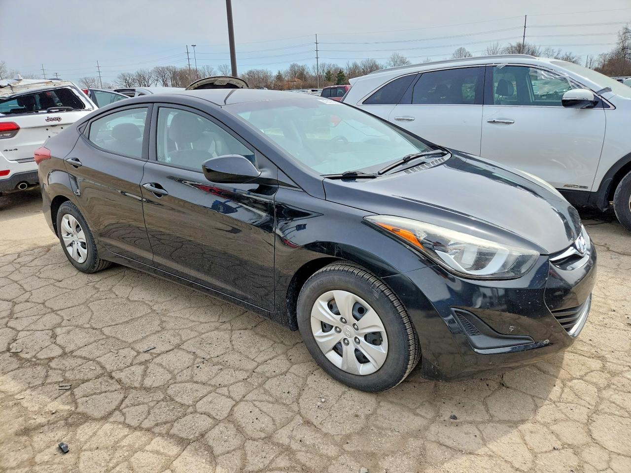 2016 HYUNDAI ELANTRA SE photo 4