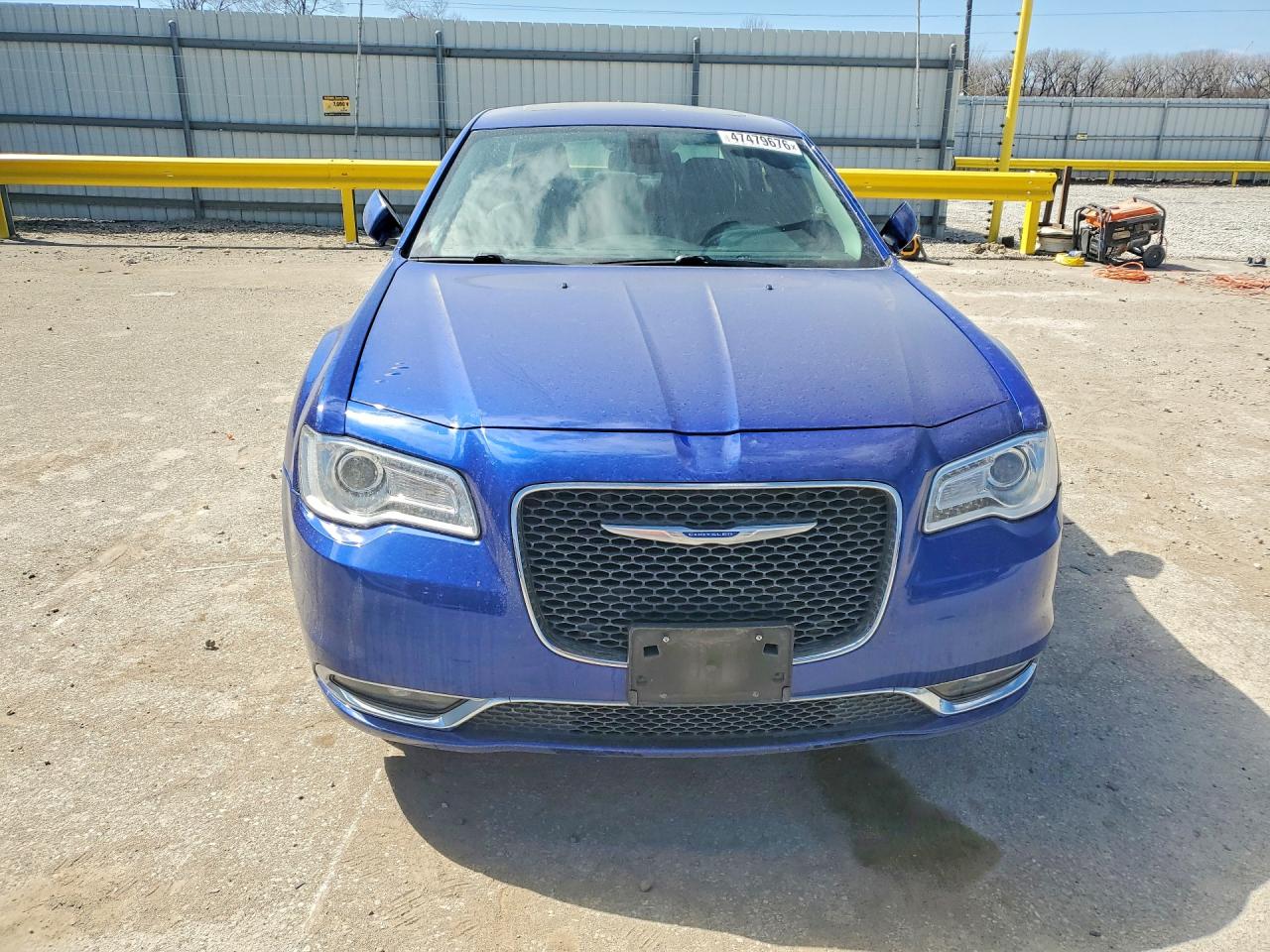 2018 CHRYSLER 300 TOURING photo 9