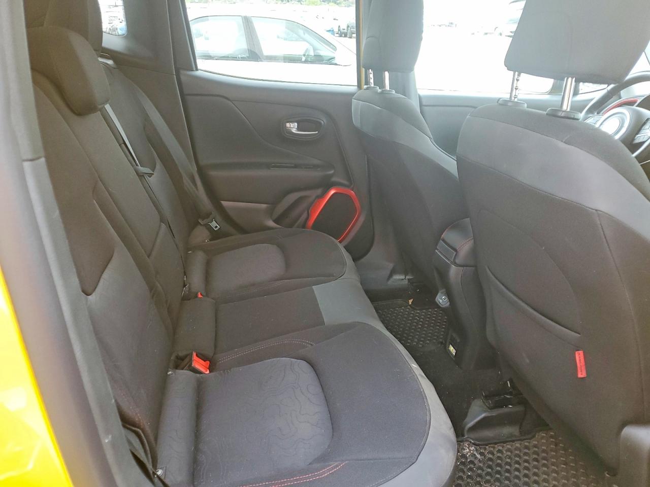 2019 JEEP RENEGADE TRAILHAWK photo 11