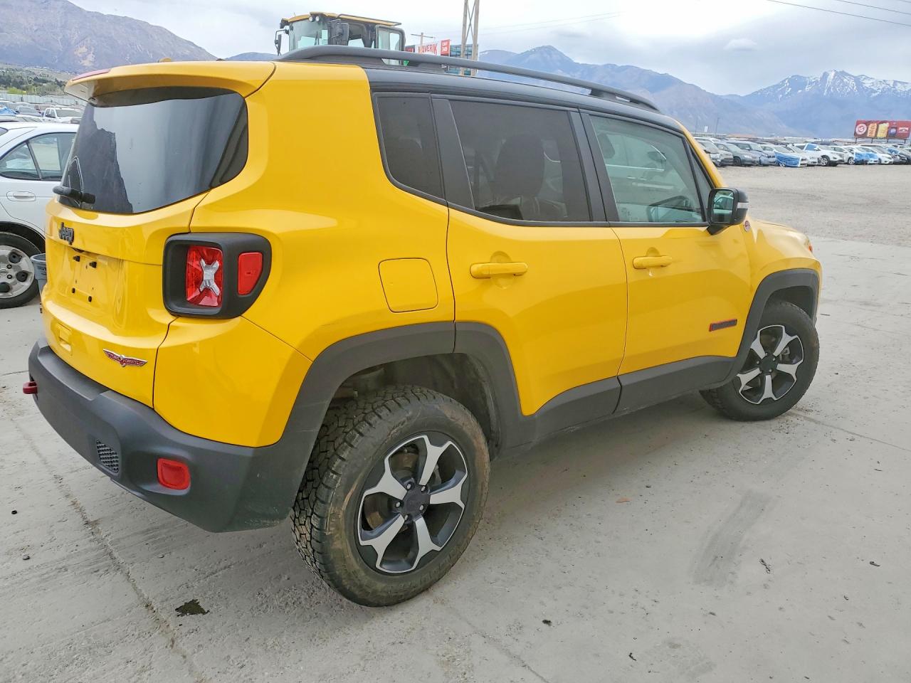 2019 JEEP RENEGADE TRAILHAWK photo 3